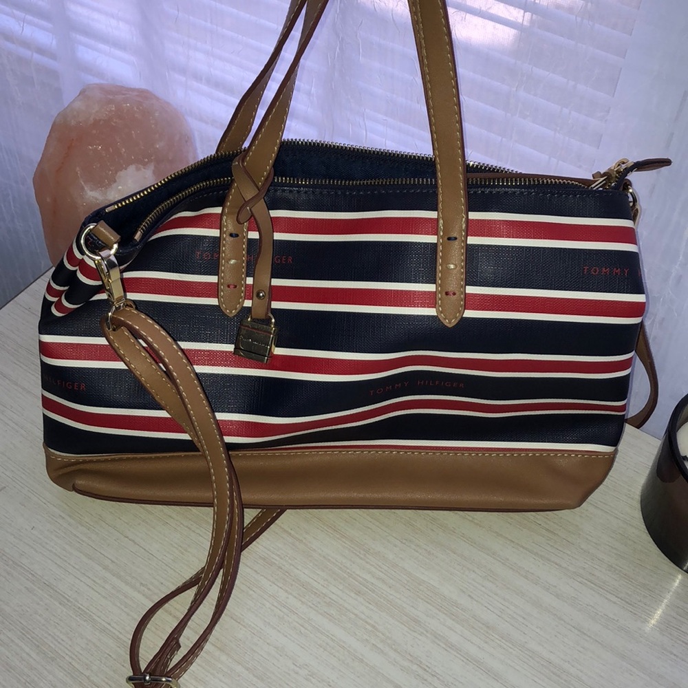 Tommy Hilfiger purse